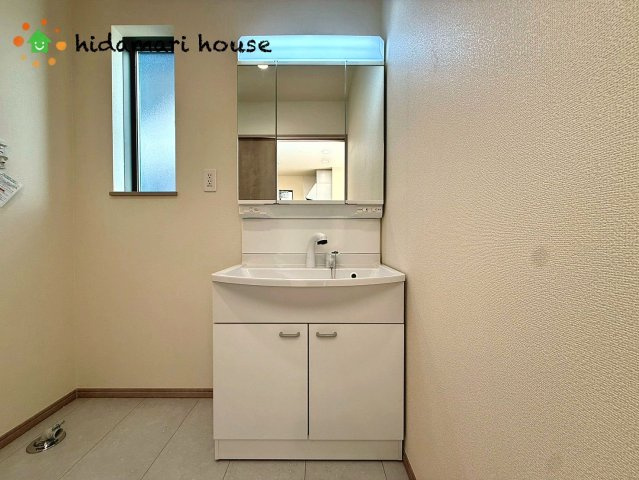 上尾市上第17　新築戸建　ハートフルAの独立洗面台