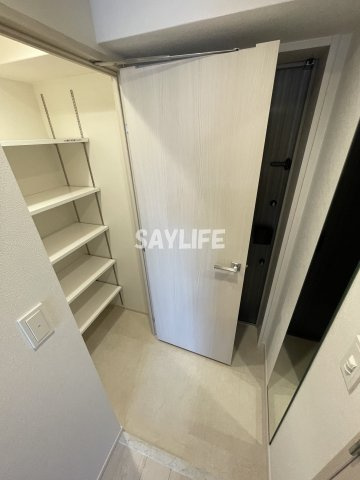 ブランシエスタ森ノ宮の玄関