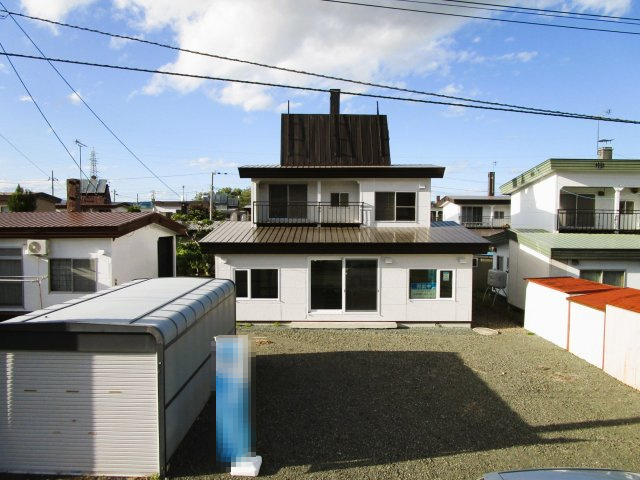 【外観】 | 北見市北光２１７番地４３　中古売家　 | 価格には消費税、リフォーム費用を含みます。