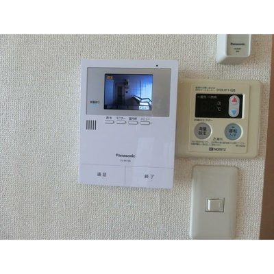 【セキュリティ】 | エクレール荻窪A | モニター付きインターホンで防犯面も安心です！