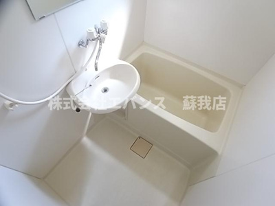 【浴室】 | クレーンハイツ | 日々の疲れを癒すお風呂付です