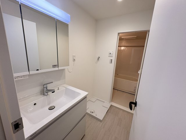 ハイレジデンス朝霧の洗面所