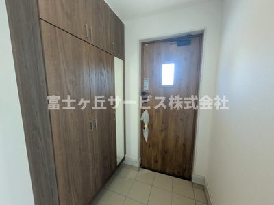 【玄関】 | 浜松市中央区雄踏町宇布見 新築一戸建て 1号棟 | 玄関です