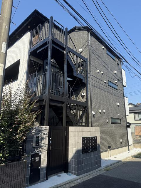 横浜市金沢区六浦5丁目のアパートの画像