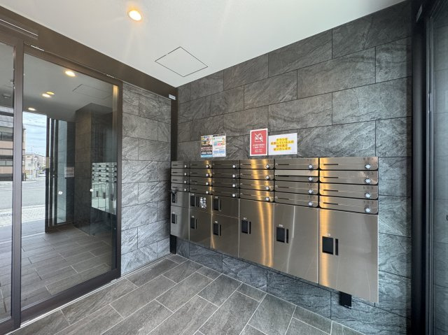 エセリアル清水丘のエントランス