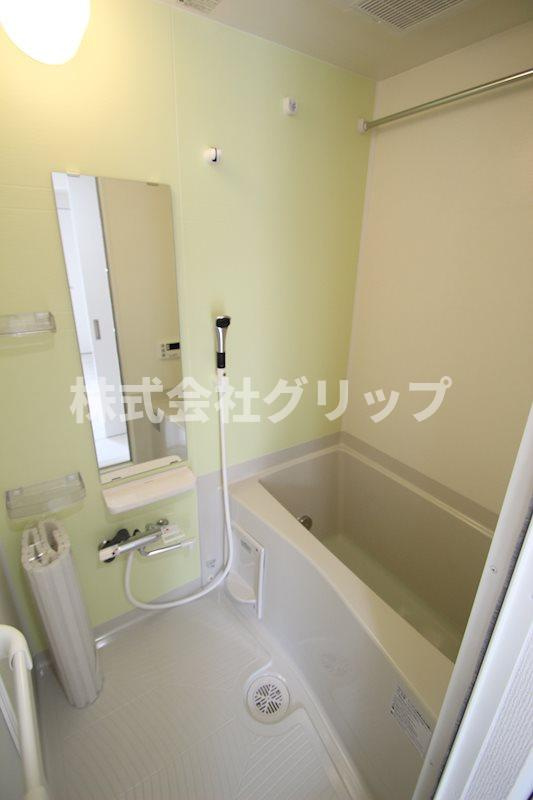 b'CASA Yokohamaの浴室