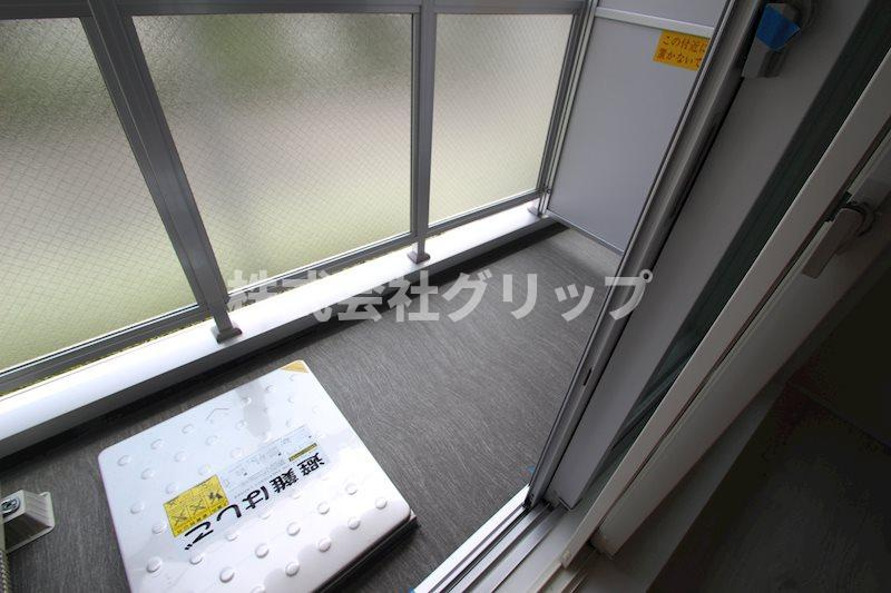 b'CASA Yokohamaのバルコニー