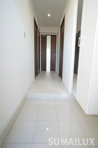 LIBTH光の森の玄関