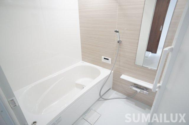 LIBTH光の森の浴室