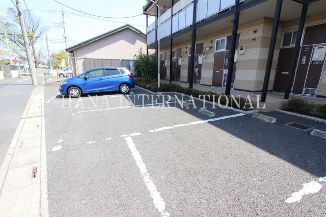 オンダの駐車場