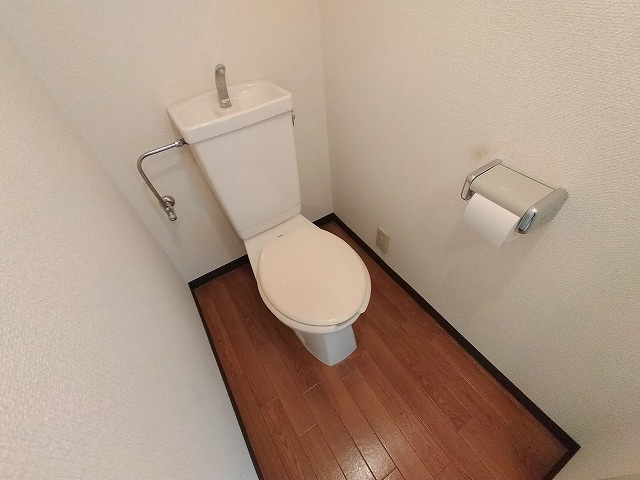 神戸市東灘区青木５丁目の賃貸マンションのトイレ|トイレ