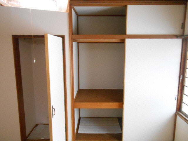 クインハイツ１０２の収納