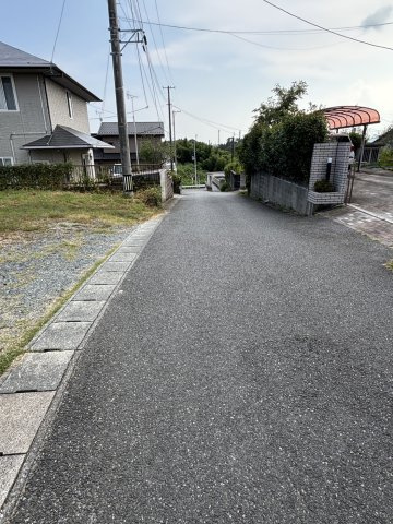 金山町南台　広々とした119坪　日当たり良好地の前面道路含む現地写真