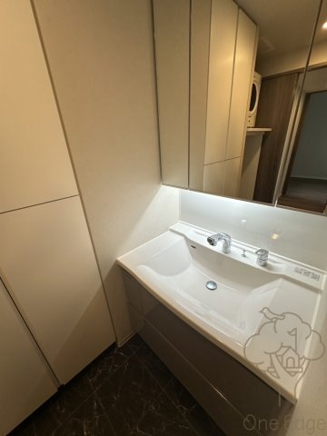 S-RESIDENCE天満橋arの独立洗面台