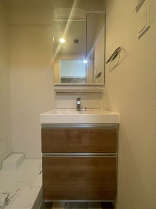 ハーモニーレジデンスグローバルキャピタルの独立洗面台