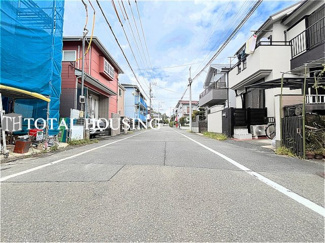 【前面道路含む現地写真】