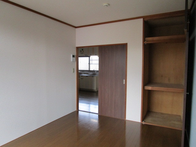 シティハイム　ベルビルの洋室|収納豊富な２DK