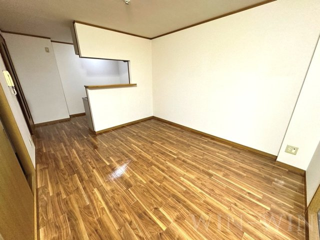 シルクヴェールフジ Aの居間・リビング|イメージ（同建物内別部屋の写真です）