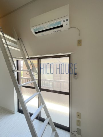 レザヴィの設備