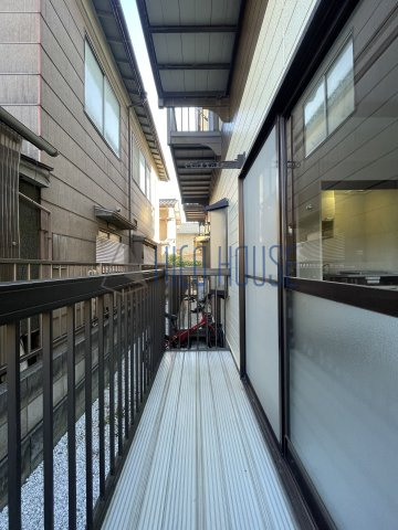 レザヴィのバルコニー