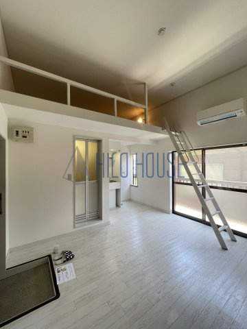 レザヴィの設備