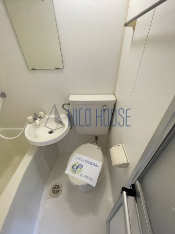 レザヴィのトイレ