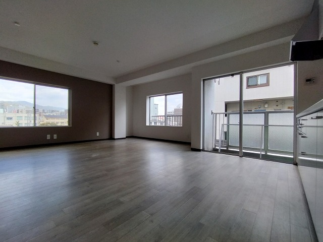 神戸市兵庫区三川口町２丁目の賃貸マンション