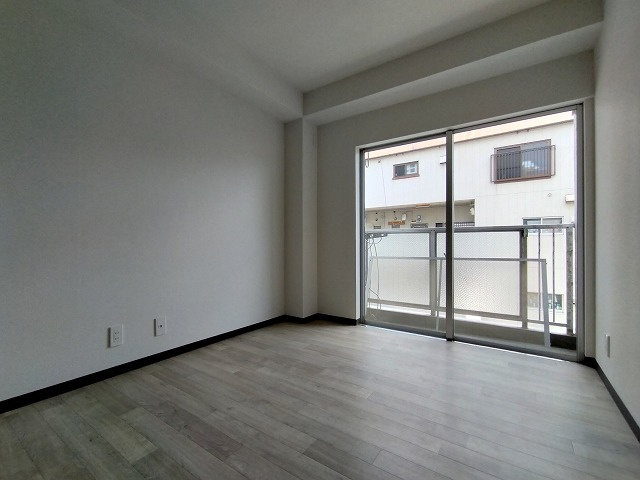 神戸市兵庫区三川口町２丁目の賃貸マンション