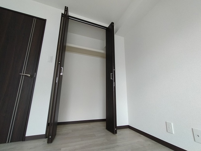 神戸市兵庫区三川口町２丁目の賃貸マンション