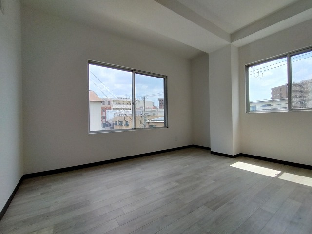 神戸市兵庫区三川口町２丁目の賃貸マンション