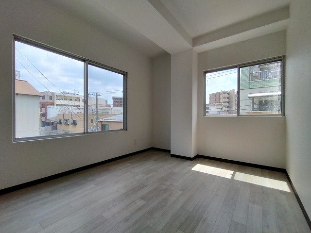 神戸市兵庫区三川口町２丁目の賃貸マンション