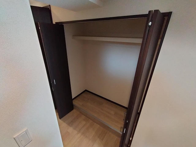 神戸市兵庫区三川口町２丁目の賃貸マンションの収納|クローゼット