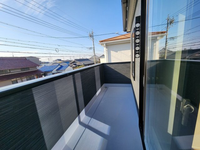 小牧市小木３丁目　新築戸建　８号棟のバルコニー|陽当たり良好なバルコニーです