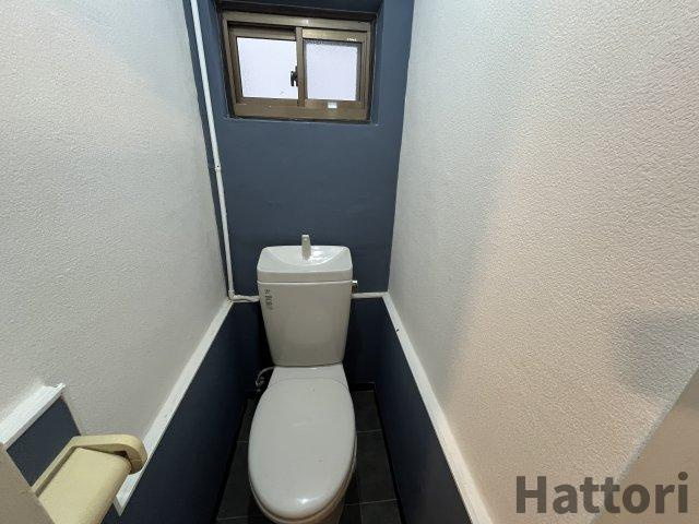 日新服部コーポのトイレ