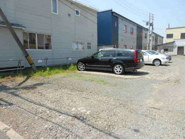 晴耕雨読の駐車場