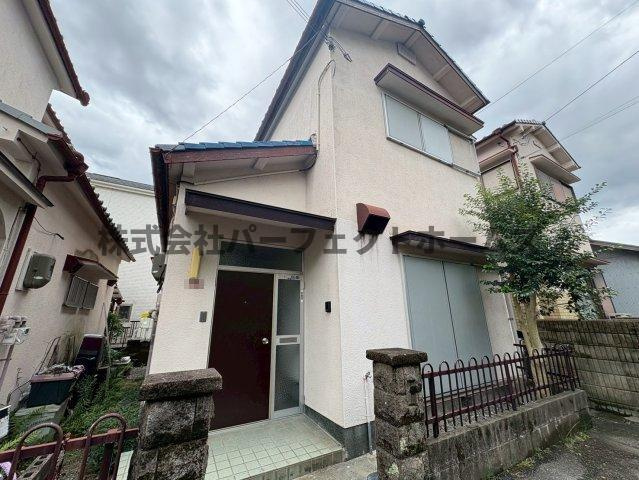 茄子作２丁目戸建て　賃貸のエントランス|落ち着いたエントランスです