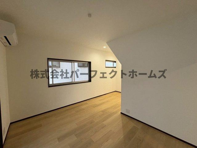 茄子作２丁目戸建て　賃貸の居間・リビング|おしゃれな居間です