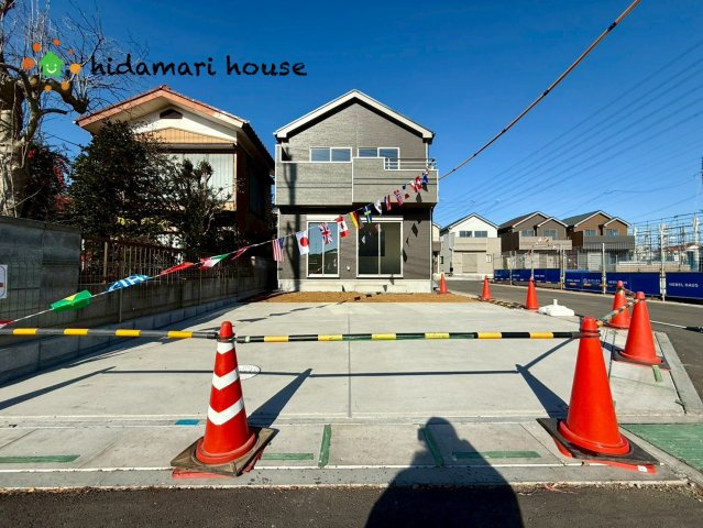 上尾市上第17　新築戸建　ハートフルBの駐車場