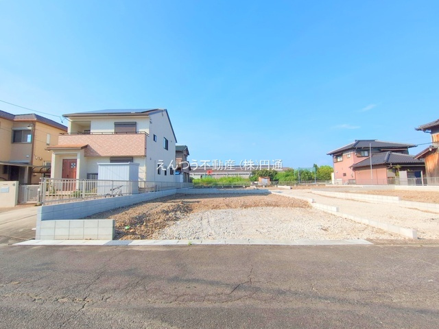 リーブルガーデン神屋町の前面道路含む現地写真