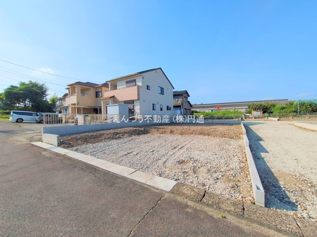 リーブルガーデン神屋町の前面道路含む現地写真