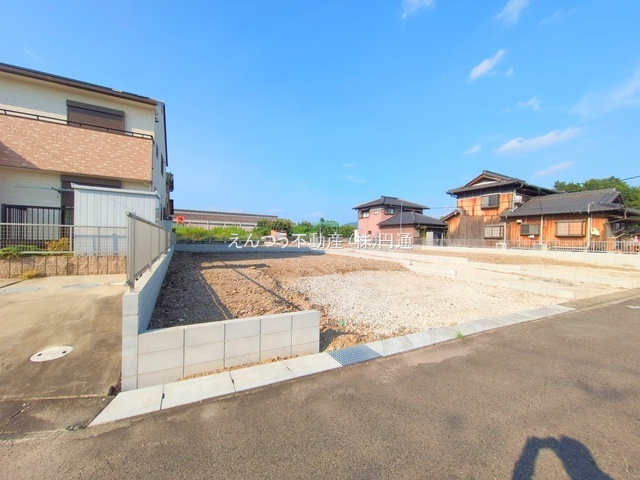 リーブルガーデン神屋町の前面道路含む現地写真