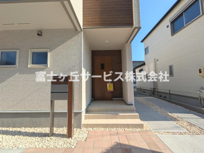 【エントランス】 | 浜松市中央区高塚町 新築一戸建て 2号棟 | エントランスです