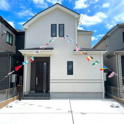 【外観】 | 成田市美郷台D号棟 | 即日案内可：ご案内はお気軽に０４７６－３７－３８８８までお問合せ下さい