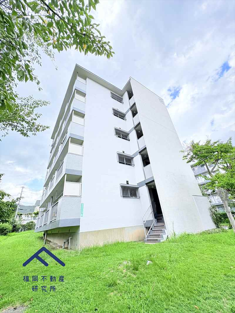 油山住宅　18号棟の外観