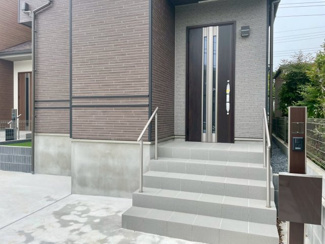 【エントランス】 | 施工例：ご見学は本日も可能です。お気軽にお問合せ下さい。