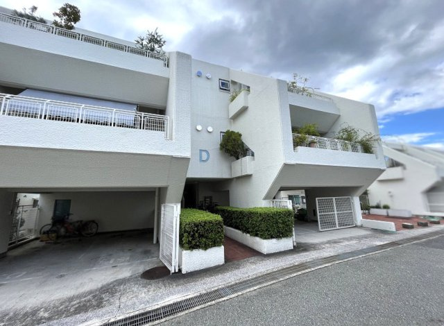 【大阪府】箕面市　区分オーナーチェンジの外観