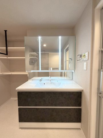 エルザタワー32の独立洗面台