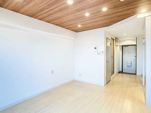 シェモア駅西の居間・リビング