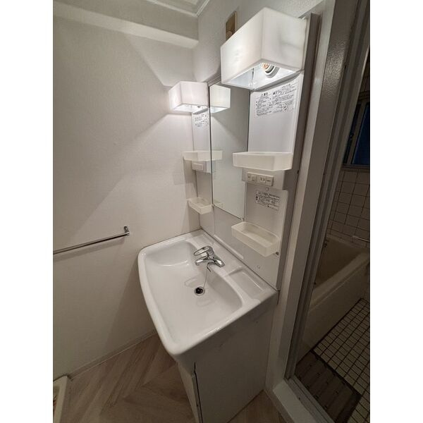 サンヒルズ芦屋Ⅰの洗面所