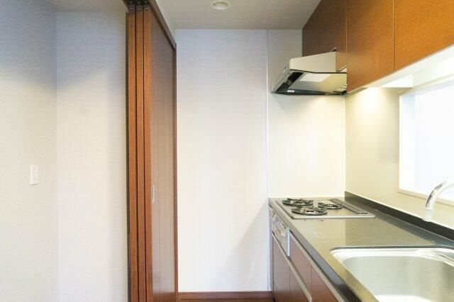 ディーグランセ西麻布ハイヴァリーのキッチン